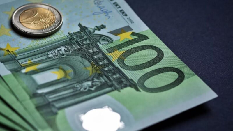 FT: Az orosz vagyon elkobzása befolyásolhatja az euró státuszát