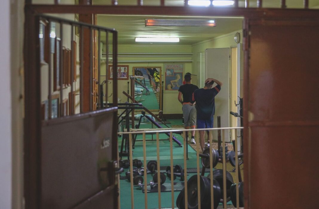 Ezek is csak gyerekek? Fogolyzendülés és megfélemlítés a debreceni javítóintézet falai között