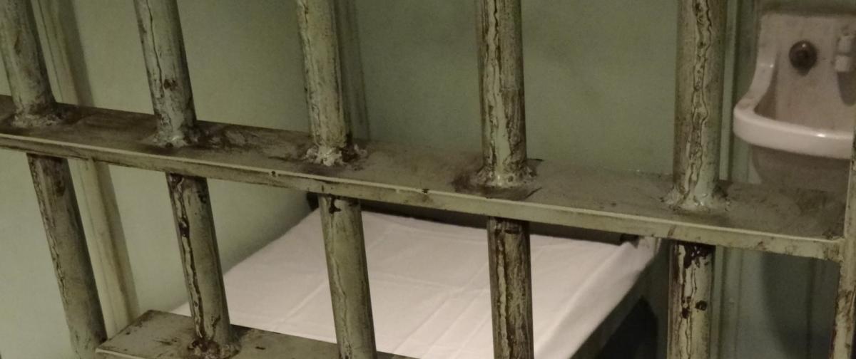 Börtönben karácsonyozott az ír tanár, mert nem volt hajlandó fiúnak nevezni a lányt