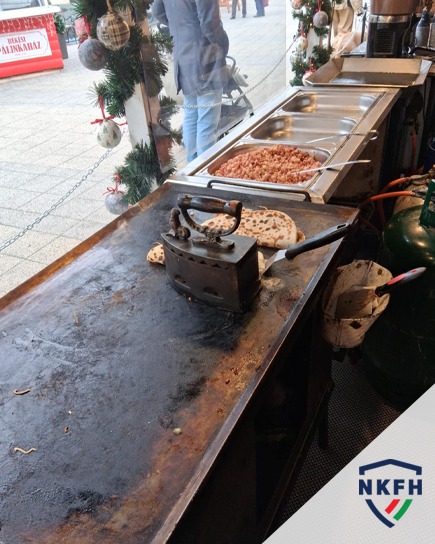 Ellenőrizték a karácsonyi vásárokat, higiéniai problémák miatt vendéglátókat zárattak be