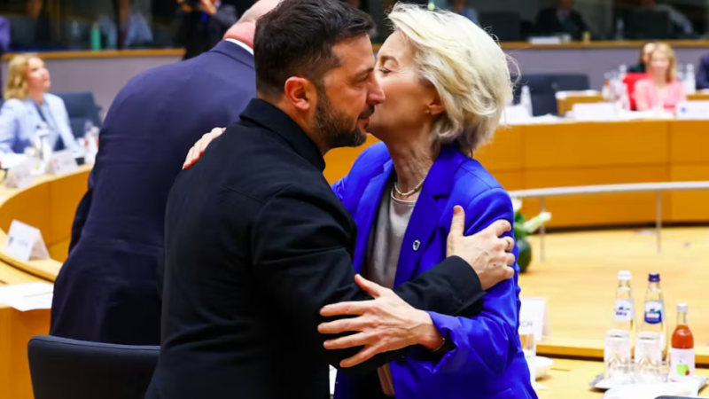 Berliner Zeitung: Ursulát bírálják, mert támogatja az újabb korrupciós botrányba került Zelenszkijt