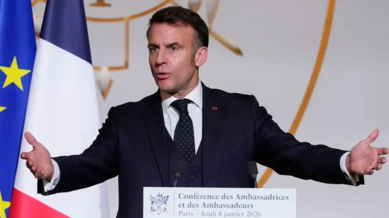 Macron: Franciaország elutasítja az új gyarmatosítást és az új imperializmust