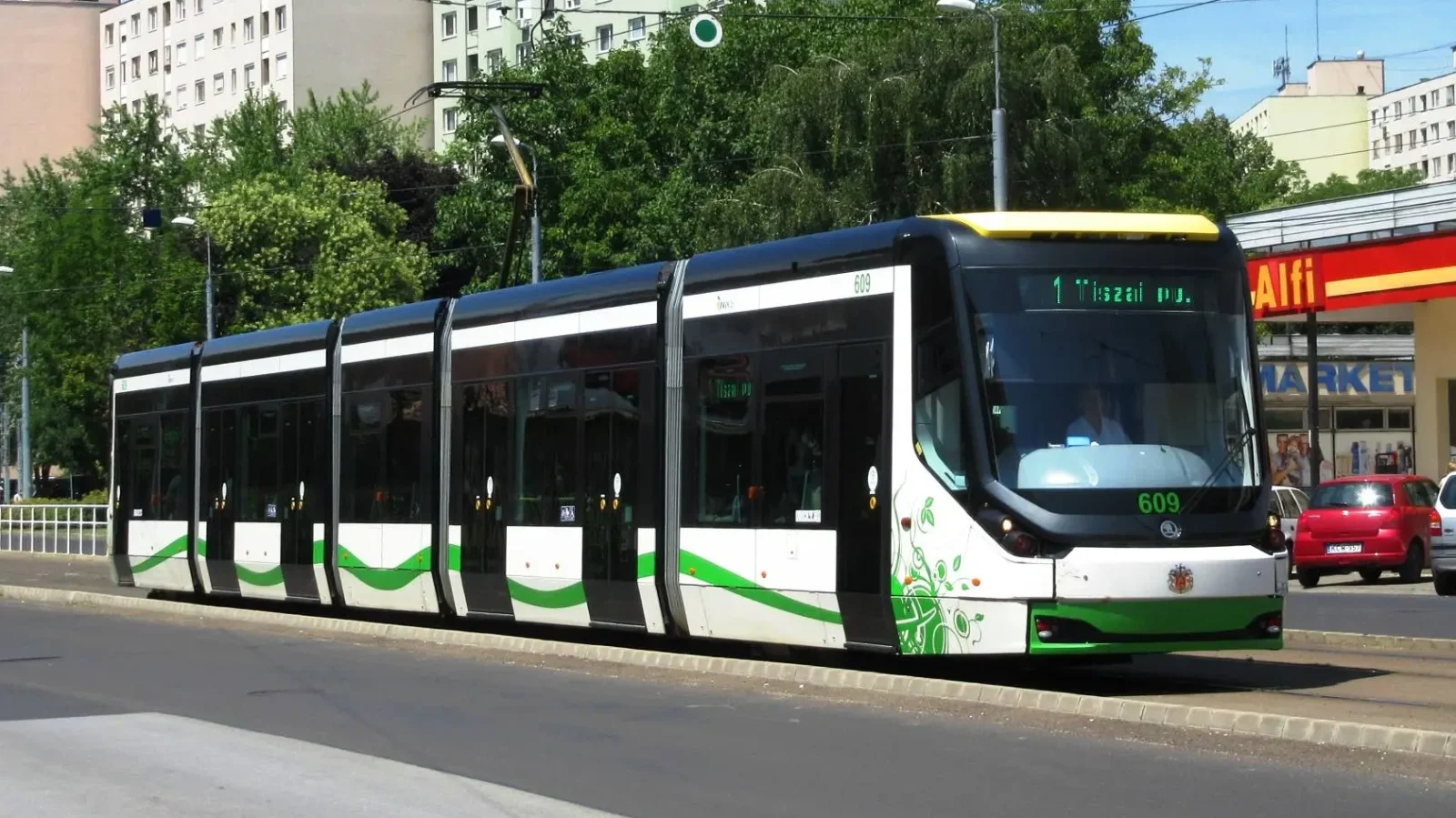 Szatír a miskolci villamoson