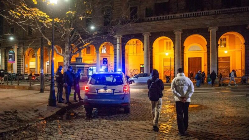 Brutális migráns támadás a római Termini pályaudvarnál