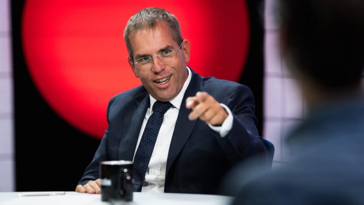 „Fogjátok be a szátokat!” – elszólta magát Magyar Péter vezető propagandistája