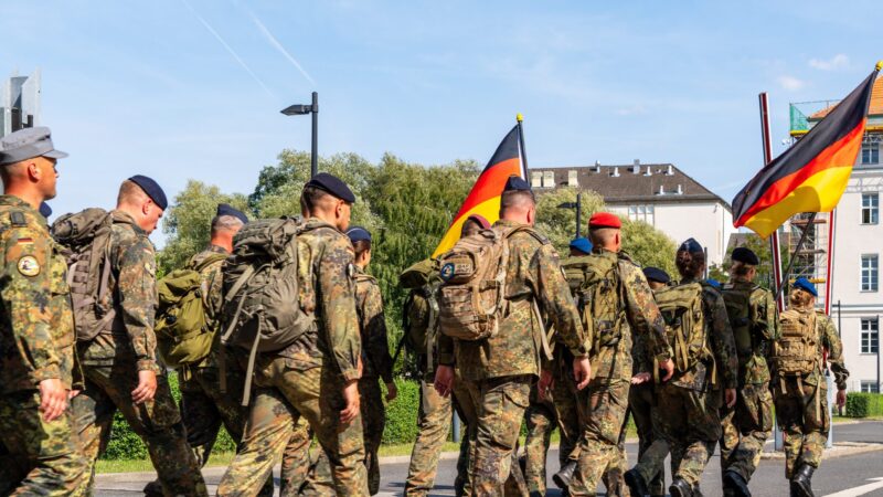 FAZ: német elitegységet vizsgálnak kábítószerek, zaklatás és náci üdvözlés miatt