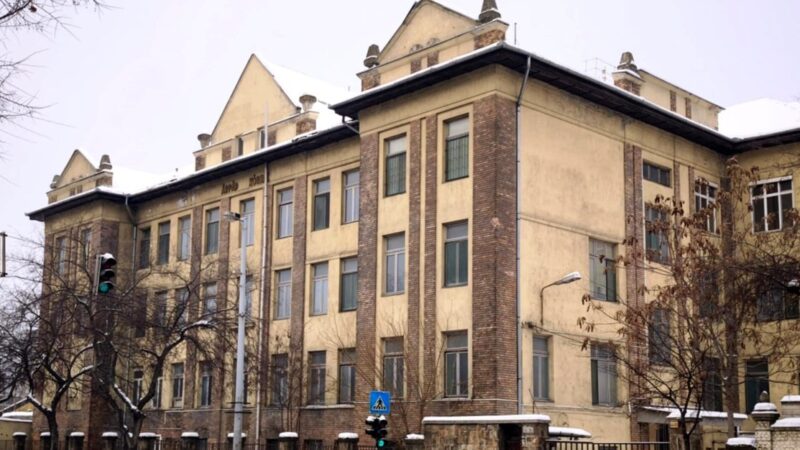 Még hatalmon sincsenek, de már felvásárolnak: A Tisza Párt és az Árpád Kórház ügye