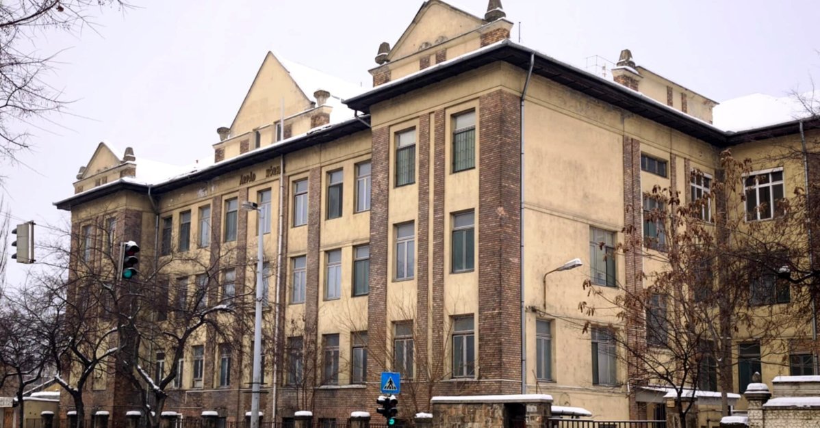 Még hatalmon sincsenek, de már felvásárolnak: A Tisza Párt és az Árpád Kórház ügye