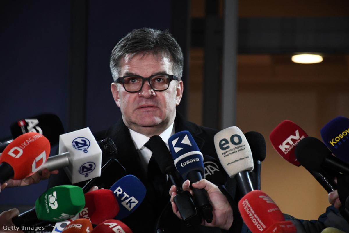 Szlovákiában belebukott egy politikus az Epstein-ügybe, lemondott Robert Fico tanácsadója