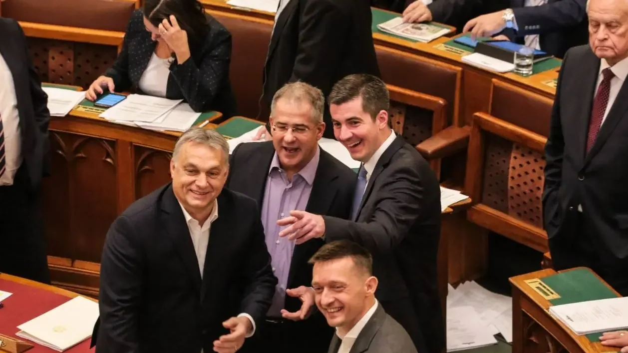 Szépen gazdagodott az elitünk – elérhetőek a politikusok vagyonnyilatkozatai