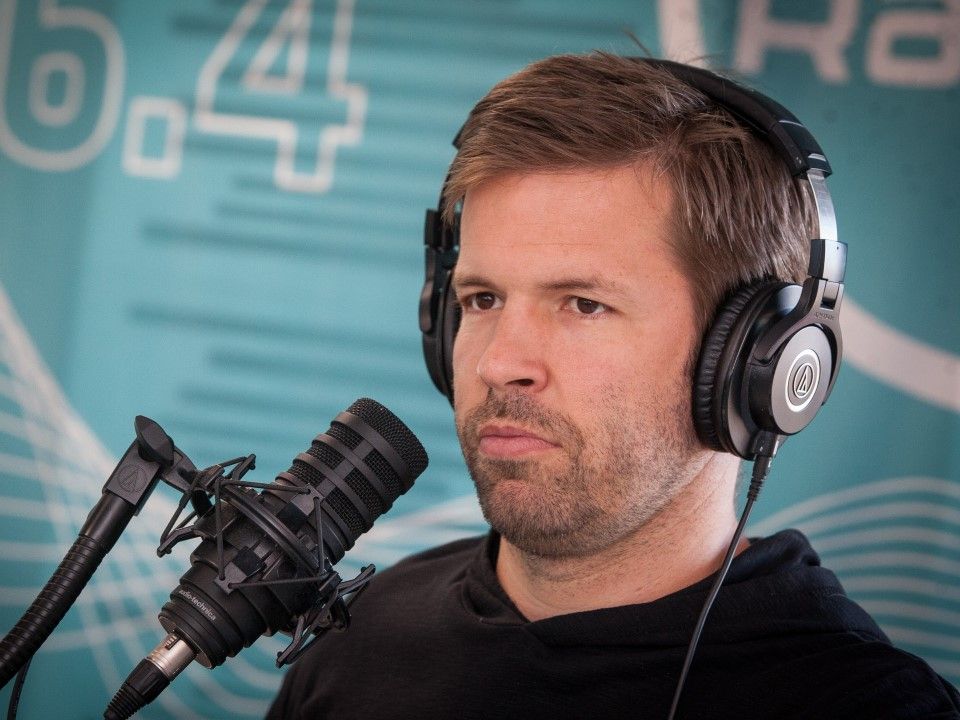 Sebestyén Balázs mozgáskorlátozottak számára fenntartott helyen parkolt – kiakadt a büntetés összege miatt