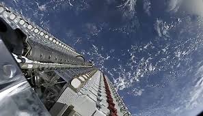 Oroszország a Starlinkhez hasonló hálózattal működő drónokat tesztel