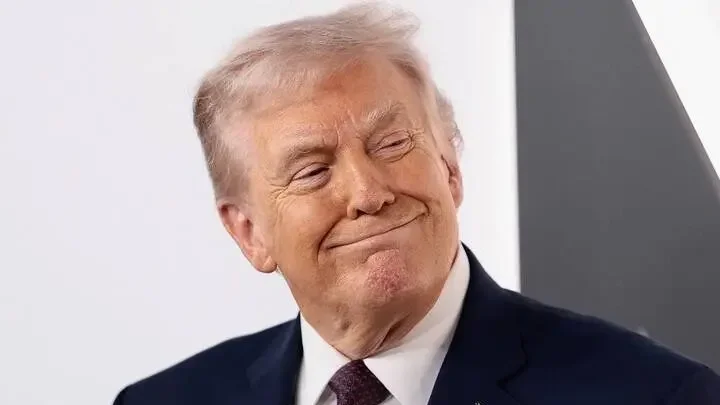 Trump aláírta a vámrendeletet az Iránnal kereskedő országok ellen