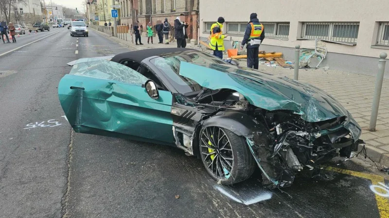 Luxusautóval halálos baleset – összefüggések a régi áfacsalási botrányokkal?