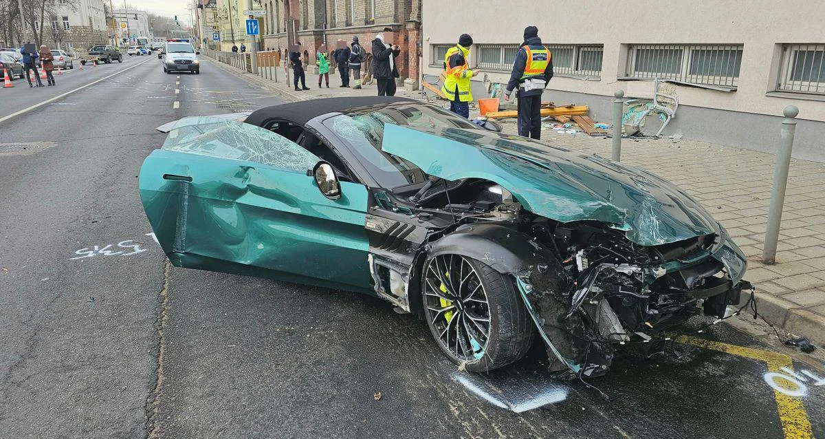 Luxusautóval halálos baleset – összefüggések a régi áfacsalási botrányokkal?