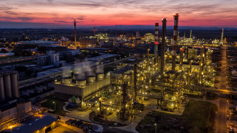 Orosz olaj nélkül mennyivel drágulna az üzemanyag? A számok mögötti valóság