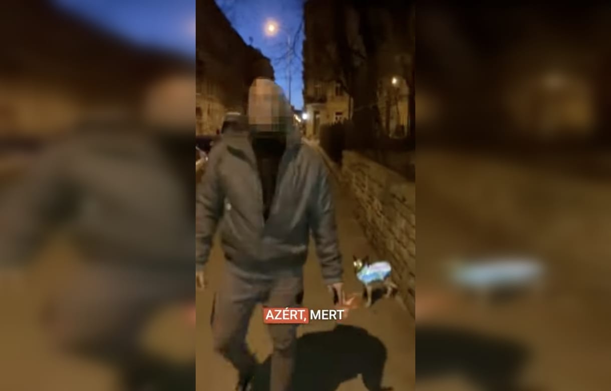 Plakátrongálásból utcai támadás lett a Hunyadi téren, őrizetbe vették a feltételezett elkövetőt