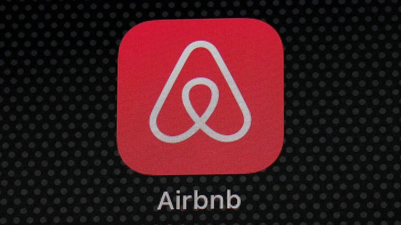 64 millió euróra büntették az Airbnb-t Spanyolországban