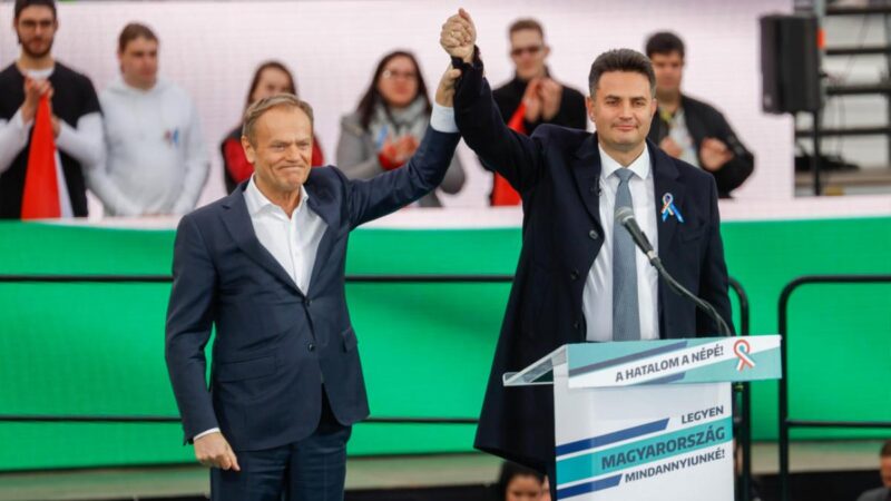 Donald Tusk kritikát fogalmazott meg az Orbán Viktor-féle politikai irányról