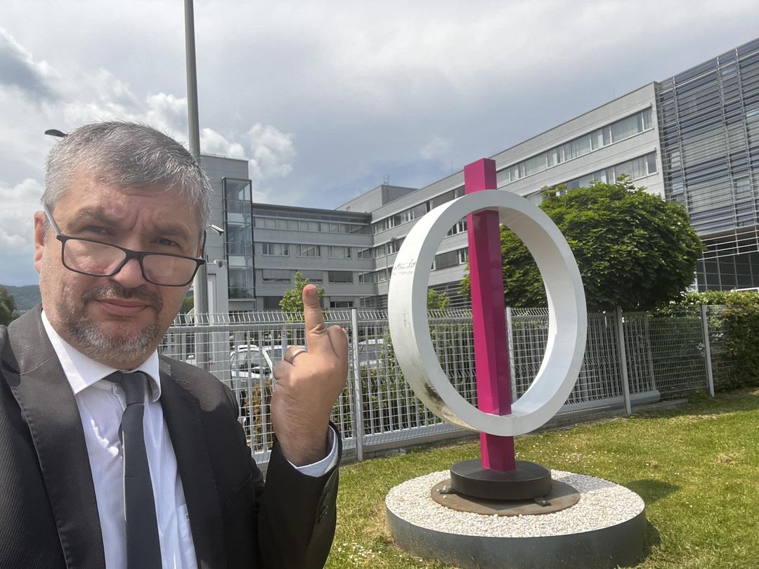 Hadházy megvadult: „Nagyon könnyű lenne lecsukni Orbánt, Lázárt és Szijjártót, csak szándék kérdése”