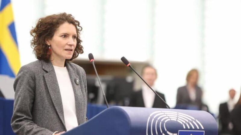 Megszavazta a leválást az olcsó orosz energiáról a Tisza politikusa