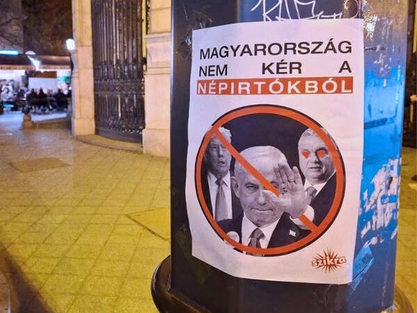 Pancsertüntetésből piknik: száz ember, sok szlogen, nulla lendület Budapesten