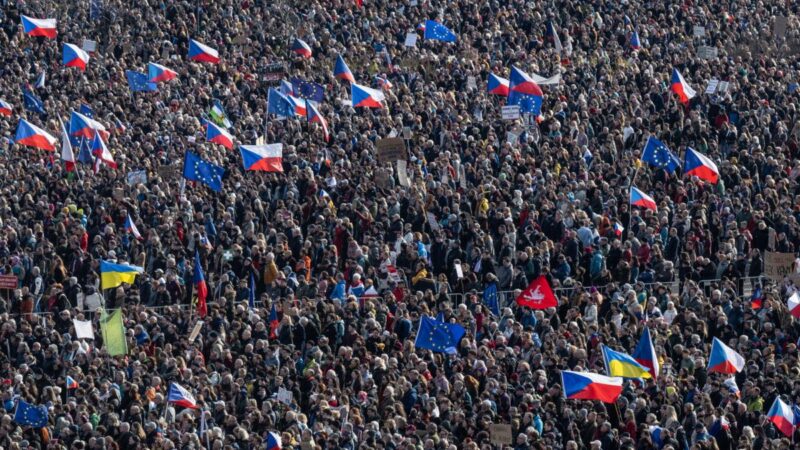 Kormányellenes tüntetés volt Prágában