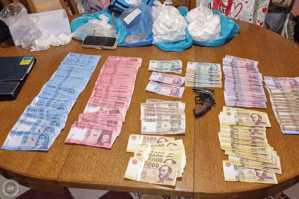 Bezárattak egy kömlői szórakozóhelyet, ahol cracket árultak