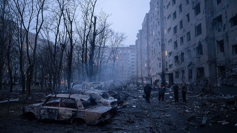 Ez is 100 éves háború lesz?