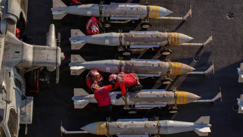 Újabb eszkaláció a Közel-Keleten: nukleáris létesítményeket érhettek csapások Iránban