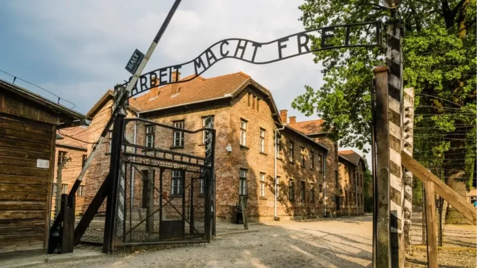 Zsidók hatoltak be az auschwitzi emlékmúzeum területére