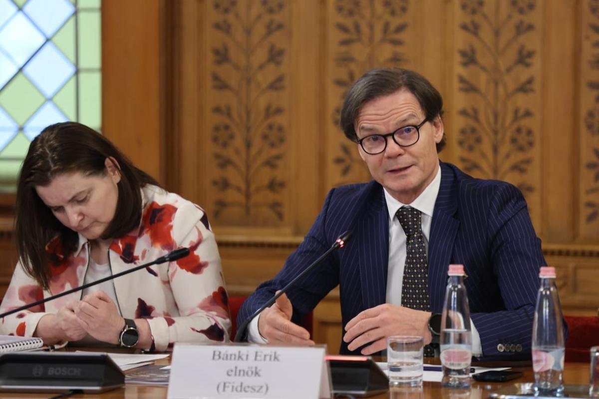 Bánki Erik nem ül be a parlamentbe, visszavonul a politikától