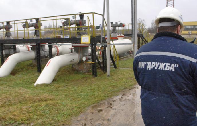 TASZSZ: értesítették Kazahsztánt a Barátság vezeték leállításáról Németország irányába