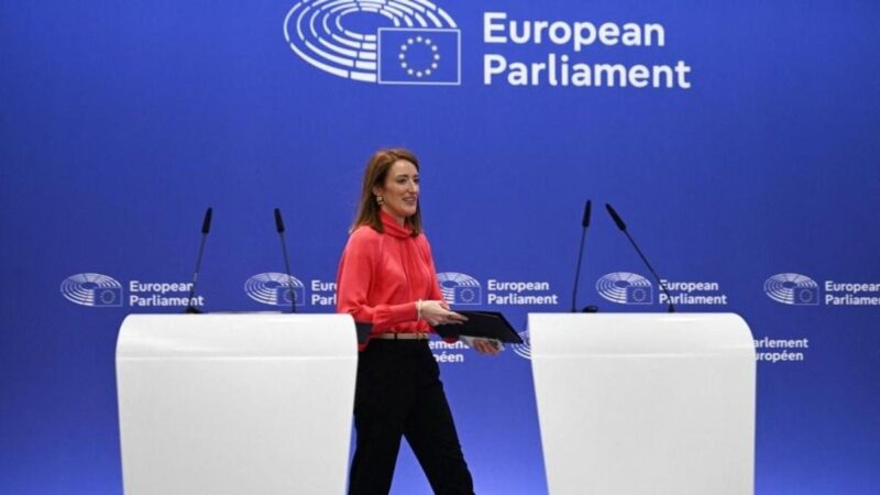 Az Európai Parlament felfüggesztené a PfE frakciójának finanszírozását