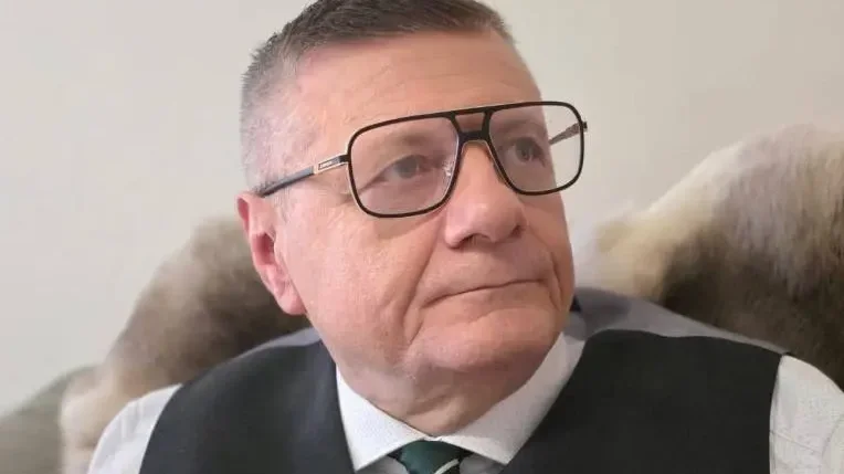 Volt ukrán képviselő az aranykonvojról: „Ez Zelenszkij lopott pénze, amit egy kamu rakétára kapott”