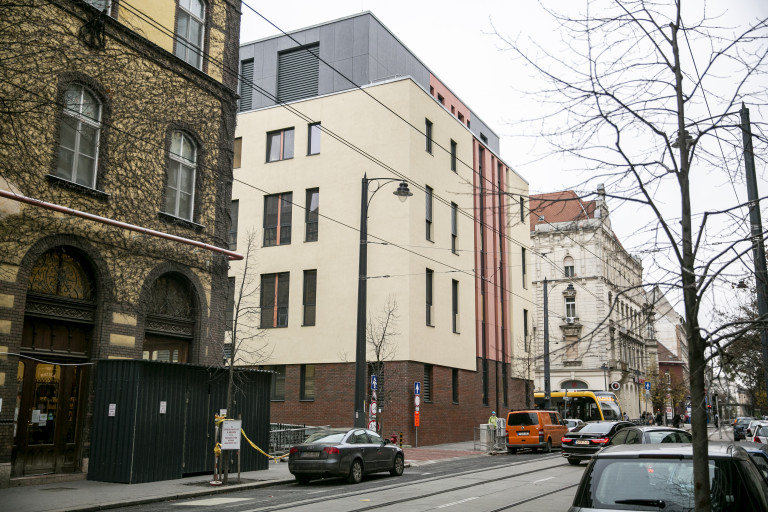 Budapesti gyógyszertár vallási okokra hivatkozva nem ad ki semmilyen fogamzásgátlót