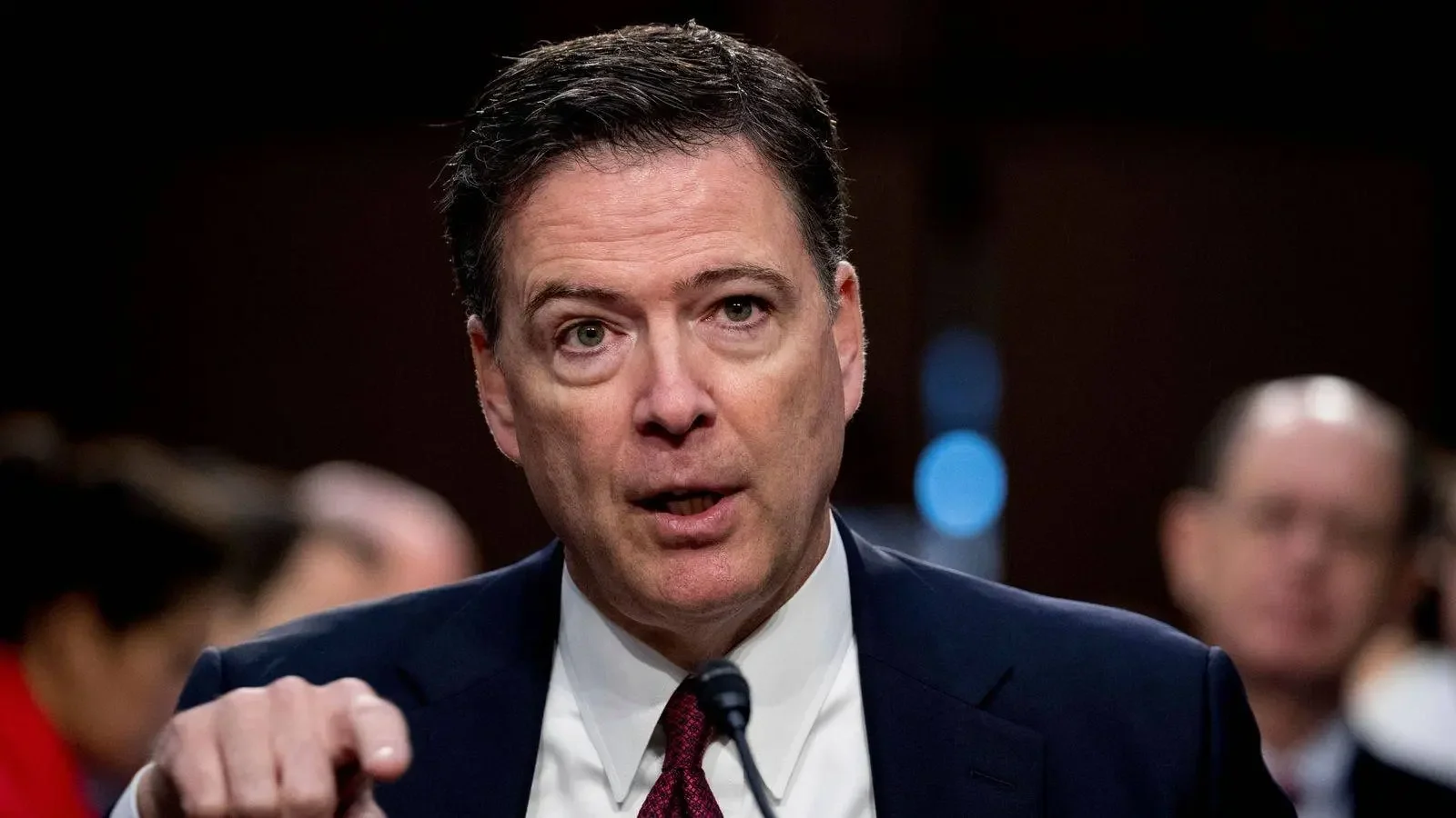 Vádat emelt az amerikai szövetségi ügyészség Jamey Comey egykori FBI-igazgató ellen