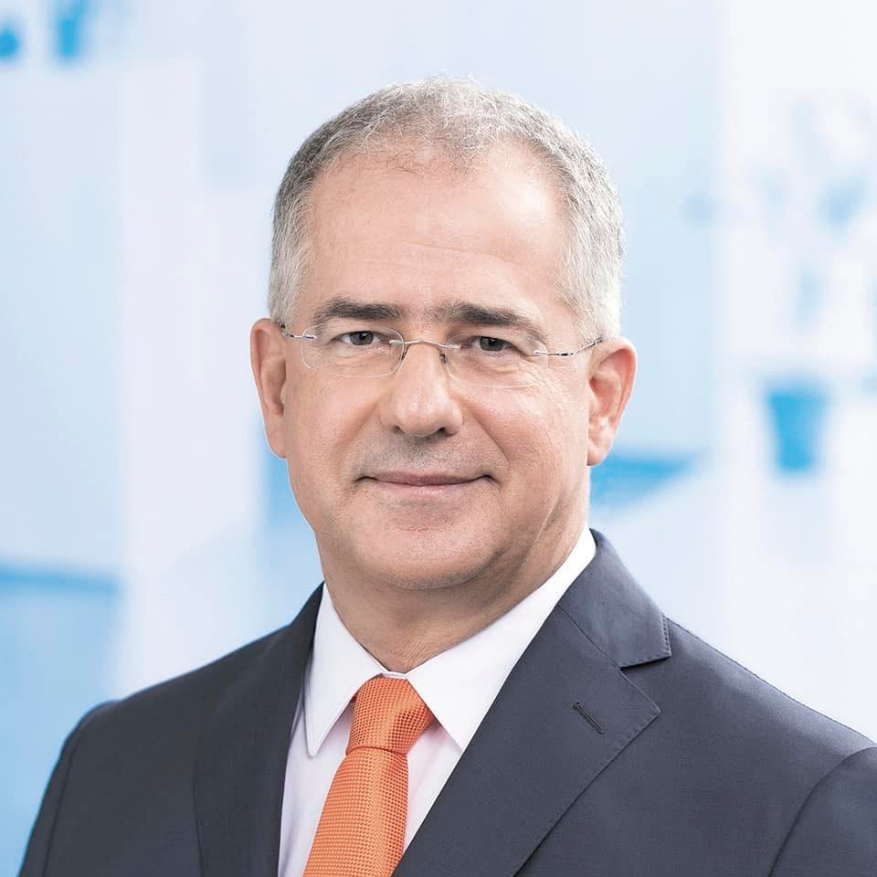 Kósa Lajos sem ül be a parlamentbe, 36 év után búcsúzik