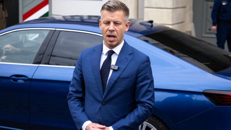 Magyar Péter: Ha köztársasági elnök nem mond le, akkor el fogjuk távolítani