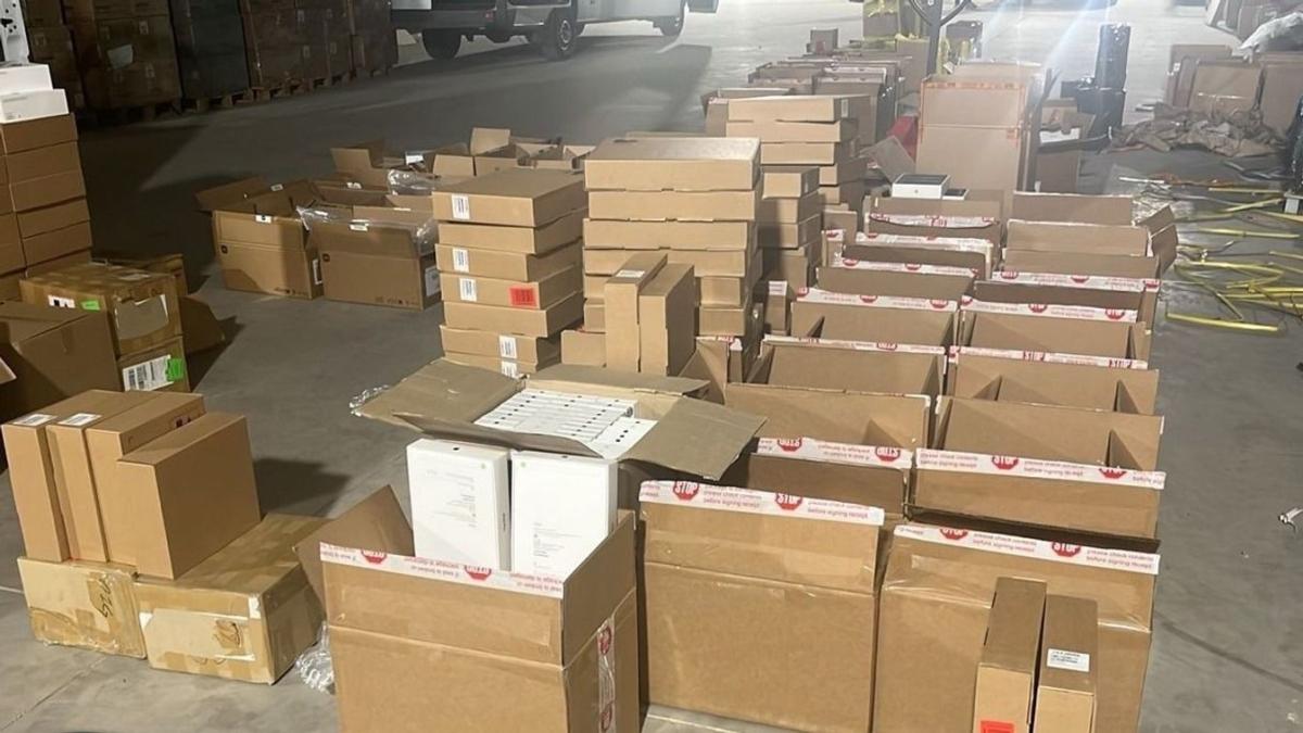 Rejtélyes, több mint kétmilliárd forint értékű ukrán szállítmányt fogott el a NAV