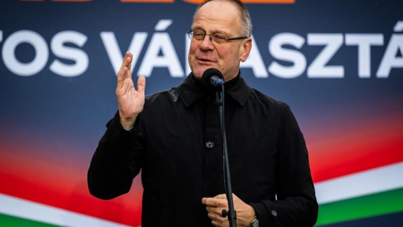 Még a volt Jobbikos politikus is Navracsics Tibor támogatására biztatja a szavazókat