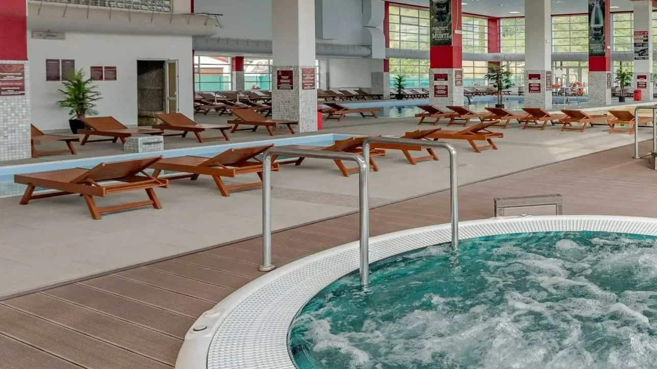 Ingyenes fürdőbelépővel indítják újra a turizmust Parajdon