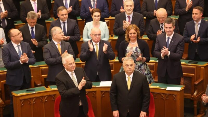 Orbán Viktor – 36 év a Parlamentben