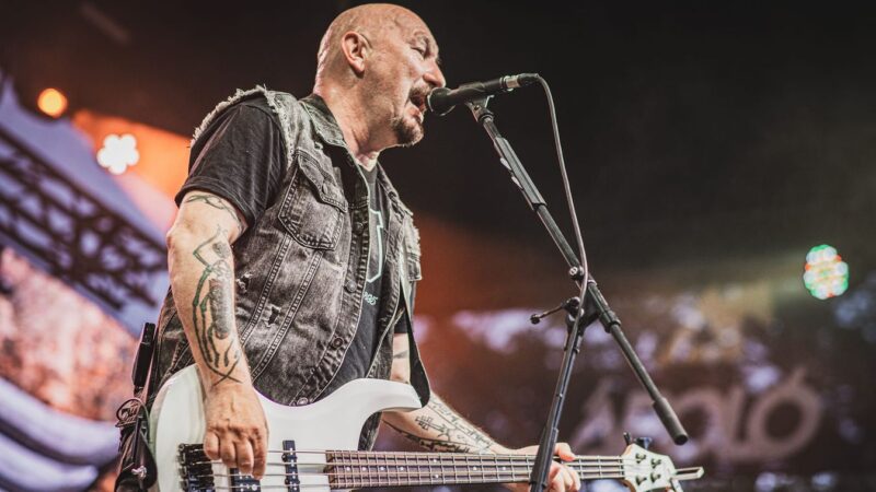 „Nem tudom, hogy ez most buzi vagy félb*zi” – a Kárpátia frontembere kendőzetlenül beszélt Magyar Péterről