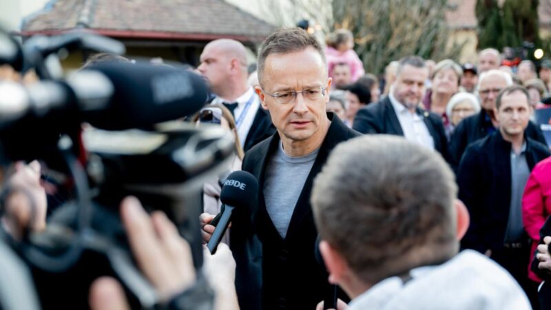 Szijjártó Péter szerint Brüsszel április 15-én előáll azzal a javaslattal, hogy kitiltsák az EU-ból az orosz olajat