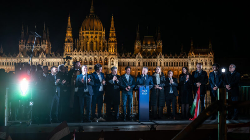 A Tisza áradása: rendszerváltás vagy újrabrandelés?