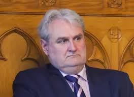 EU-források vagy bírói érinthetetlenség? – Nyilvános tanulmány robbanthatja a devizahiteles status quót