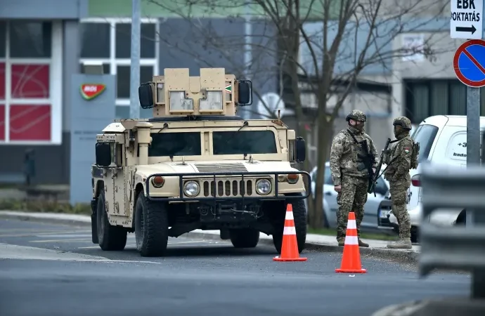 Levonulnak a katonák az energetikai létesítményektől