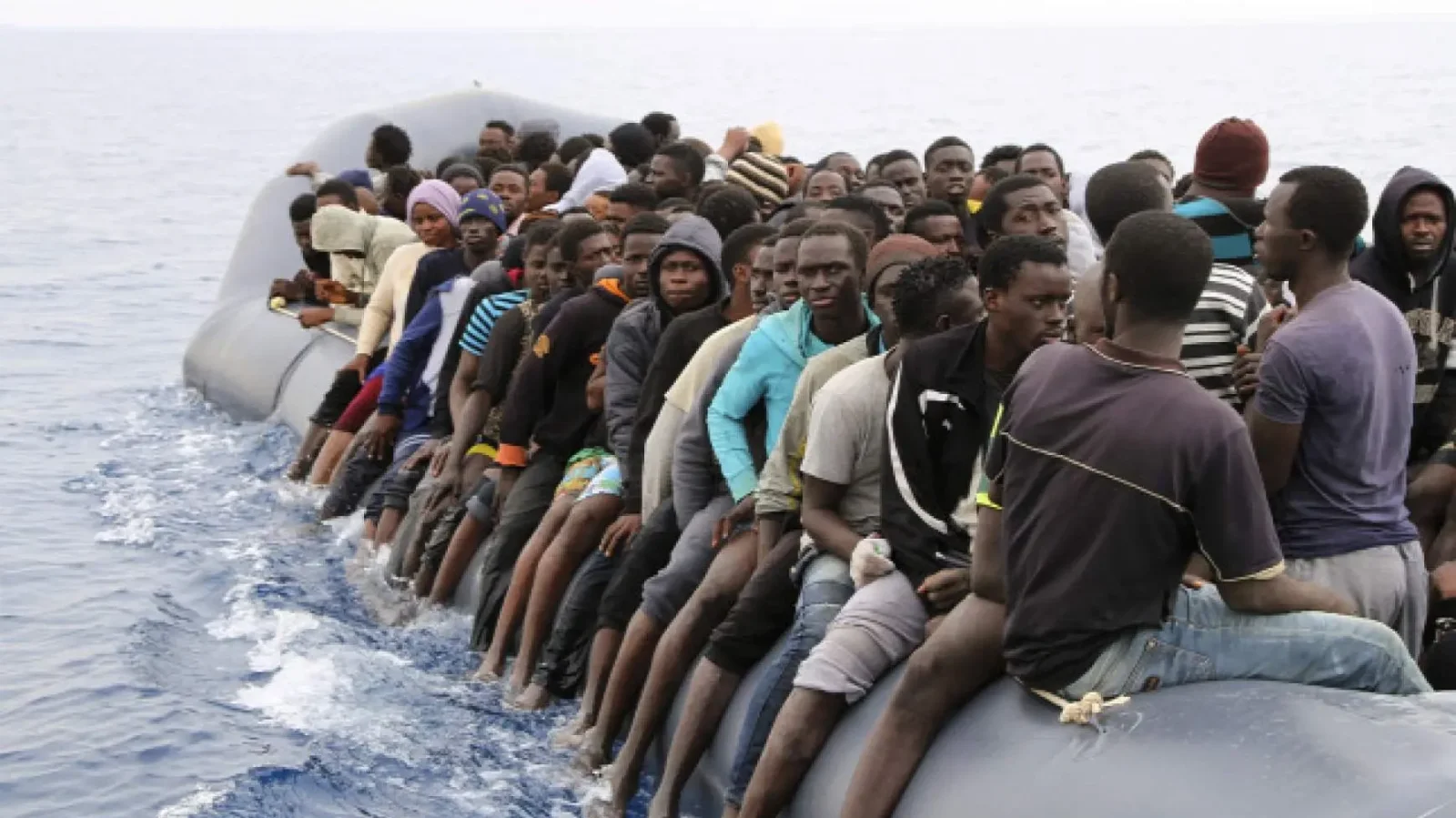 Elsüllyedt egy migránsokkal teli gumicsónak az Égei-tengeren