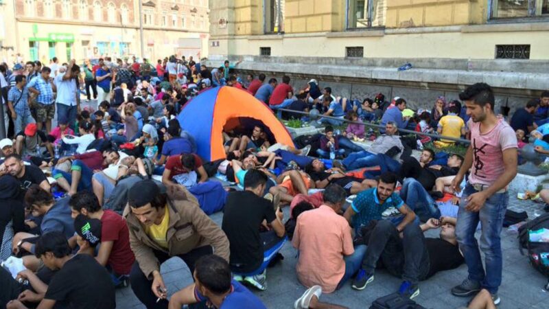 Német kormányszóvivő: A szír menekültek védelmének alapja megszűnt